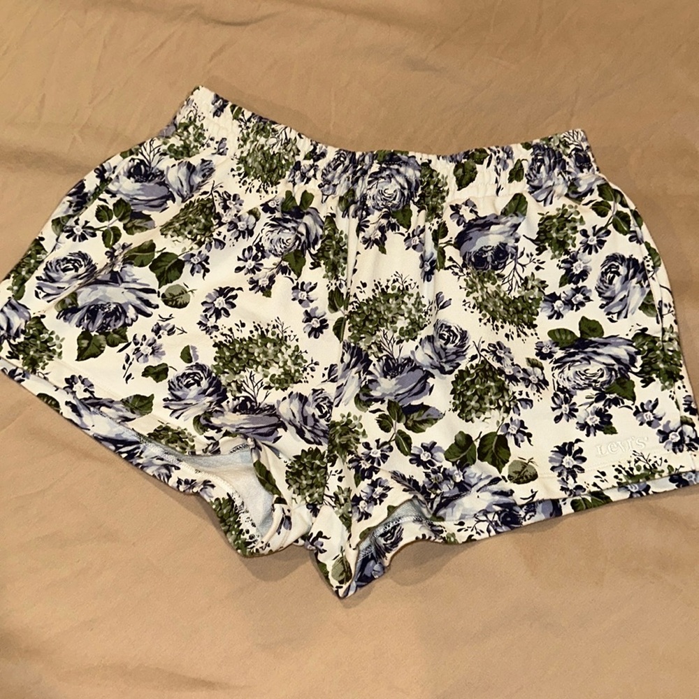 Levi’s shorts